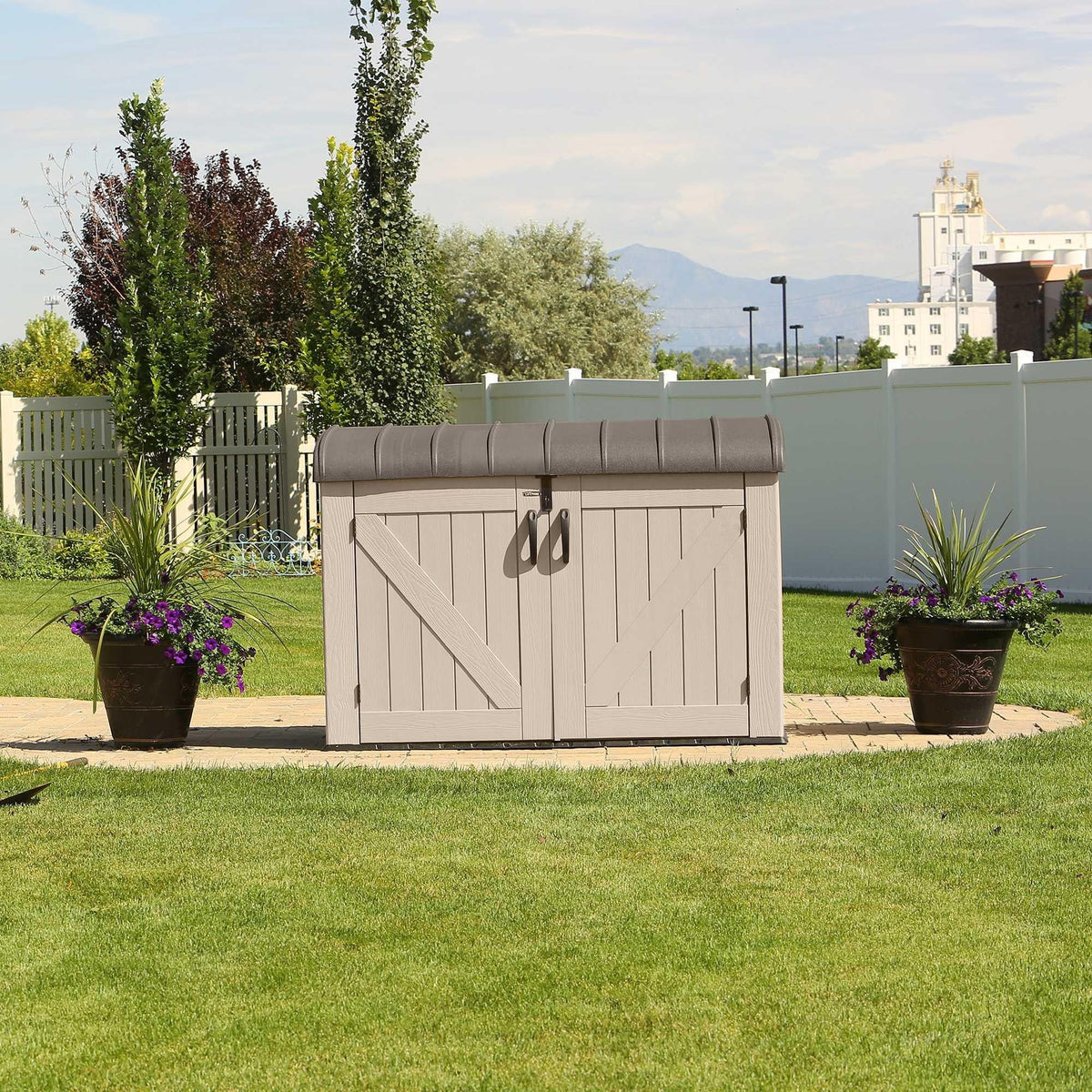 Lifetime Horizontal Storage Shed (75 Cubic Feet) – 60170